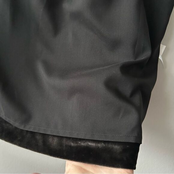 Banana republic Elegant Black Velvet Skirt - Picture 13 of 13